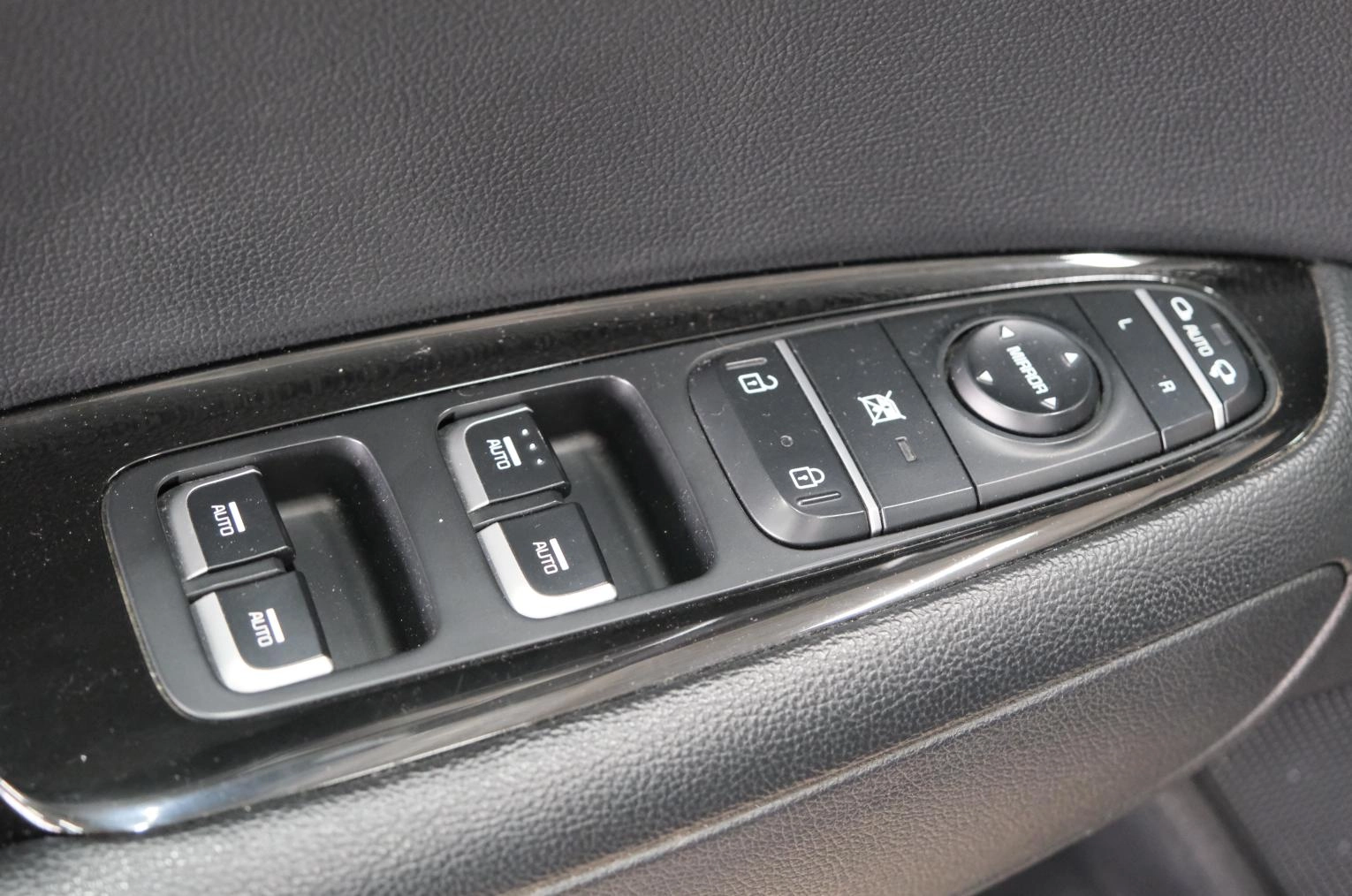 KIA Optima 8 из 27