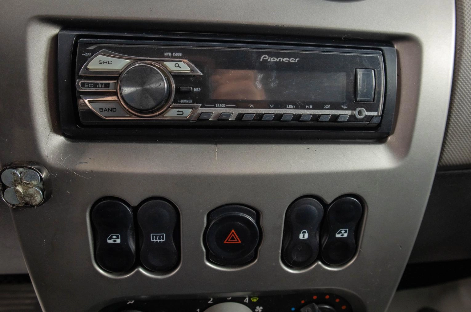 Renault Logan 15 из 22