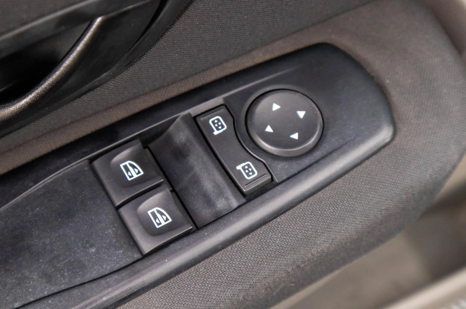 Renault Fluence 12 из 24