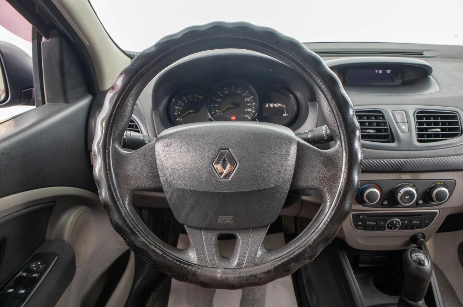 Renault Fluence 14 из 24