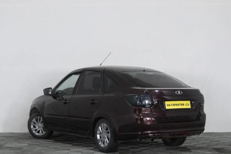 ВАЗ (LADA) Granta 6 из 15