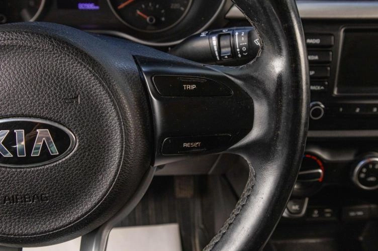 KIA Rio 11 из 19