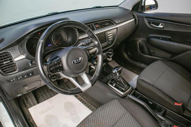 KIA Rio 7 из 19